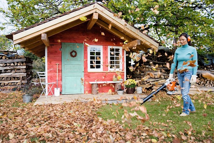 Őszi avartakarítás Stihl Gyál lombfújó segítségével